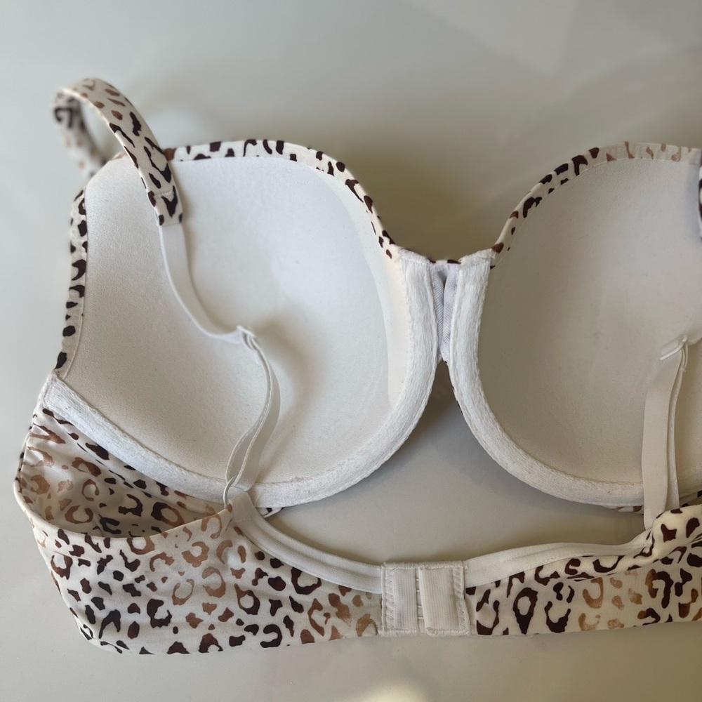 Victoria Secret Leopard & Rhinestone Bra - Picture 5 of 5